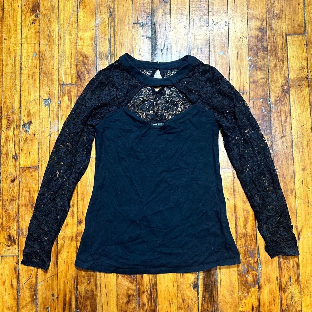 Torrid Top Women's 00 Black Floral Lace-Inset Keyhole Long Sleeve Blouse Preppy